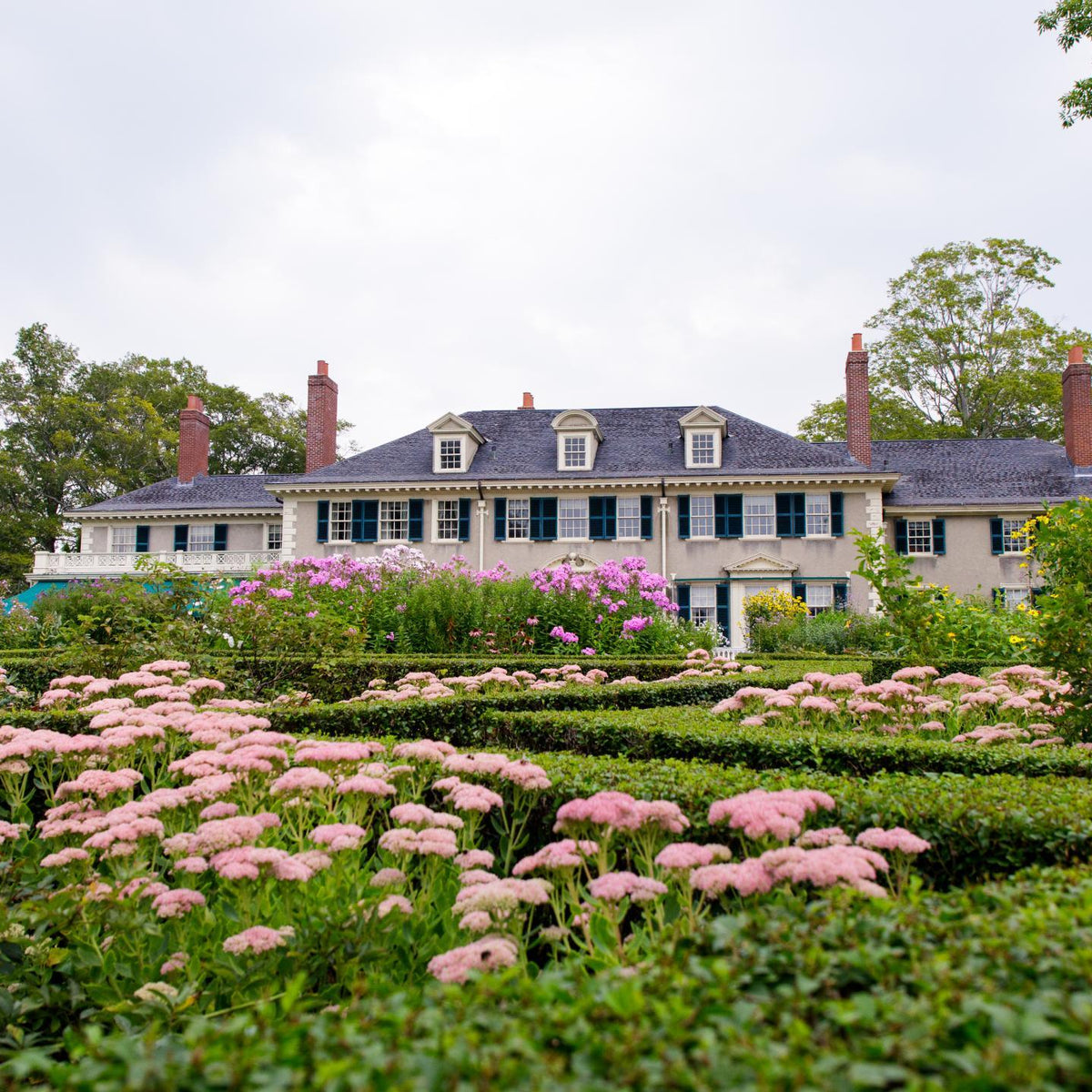 Explore the Rich History and Vibrant Art Scene of Manchester, Vermont – The  Love Co