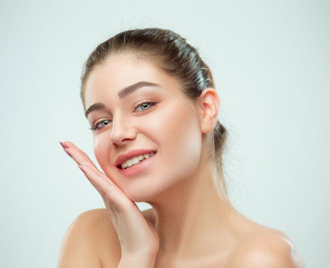 Say Goodbye to Tan with the Best DeTan Cream