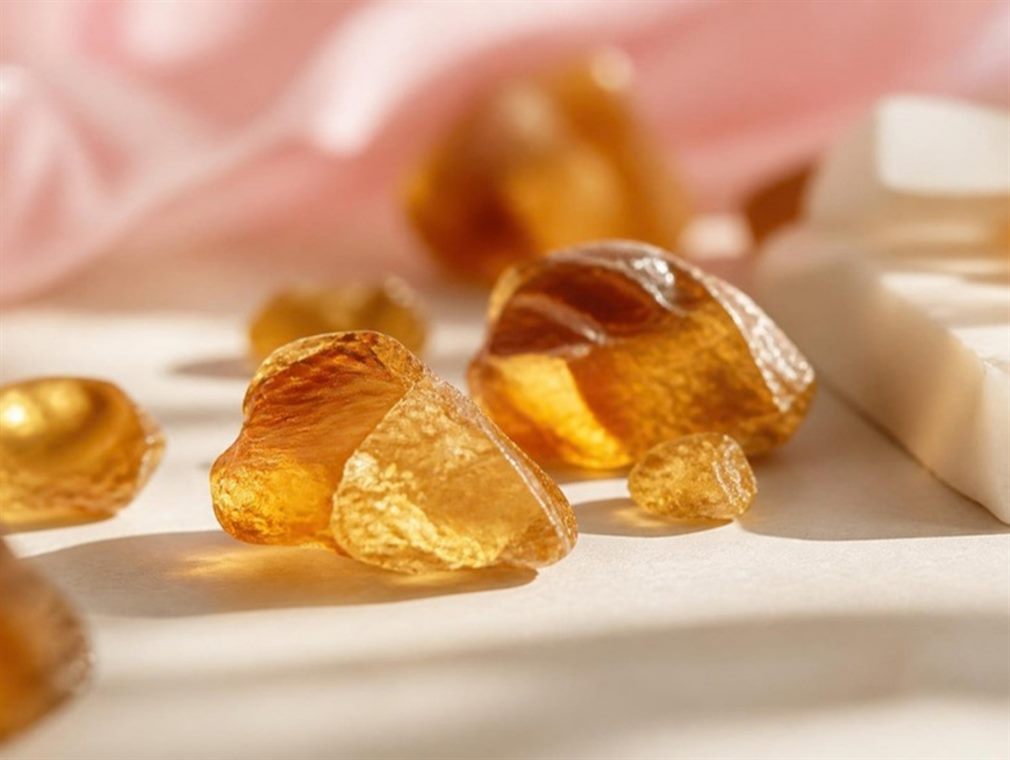 Golden amber resin