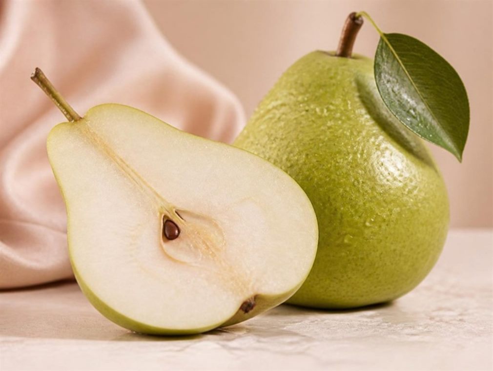 Fresh green pear